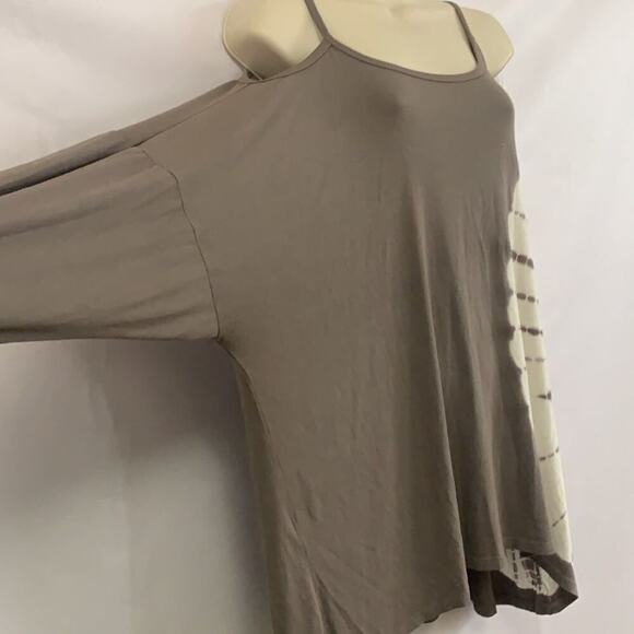 EASEL‎ OMBRÉ LONG SLEEVE OVERSIZE TOP SIZE S - Picture 2 of 7